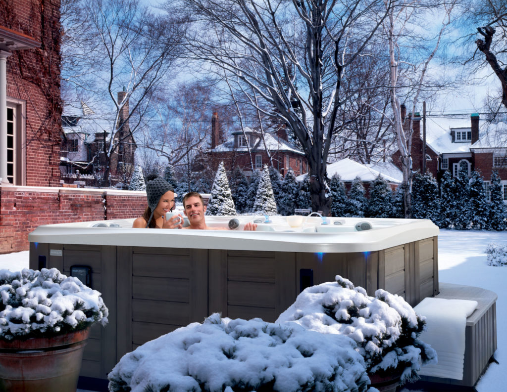 Hot tub for the sold season
