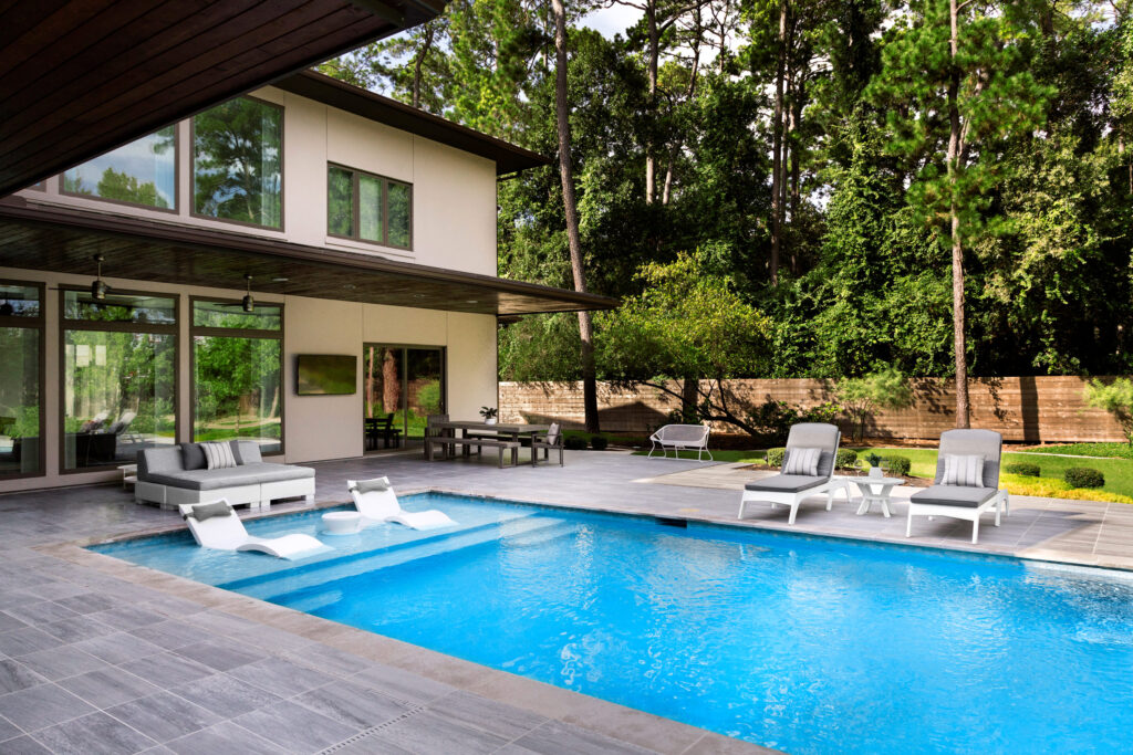 Are traditional pools or swim spas better?
